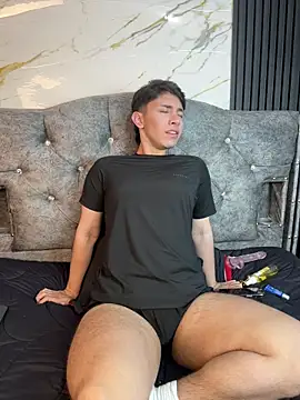 noah_ledom - Noah_ledom's free webcam - UK Sex Cams