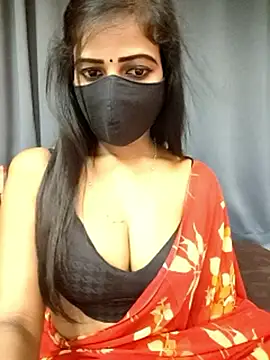 Webcam Model (Misss-julli)  is live.Free join now!