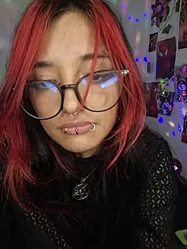 carolinerue - Carolinerue's free webcam - UK Sex Cams