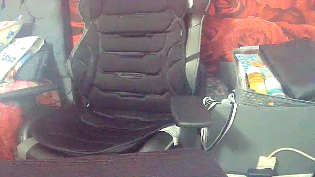 Preview of playful_milf_demi