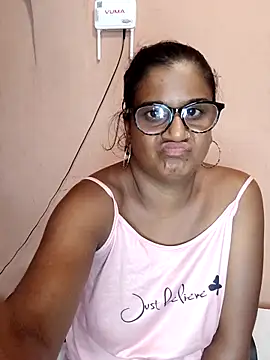 indianstrawberrylips4u - Indianstrawberrylips4u's free webcam - UK Sex Cams