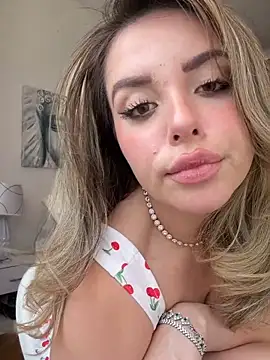 alirawrz - Alirawrz's free webcam - UK Sex Cams