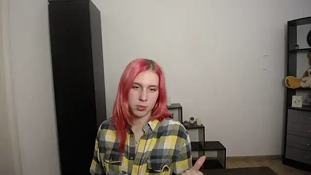 scarlett_lil - Scarlett_lil's free webcam - UK Sex Cams