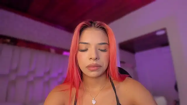 emmily_savage - Emmily_Savage's free webcam - UK Sex Cams