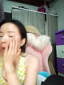 ivy_trix2 - Ivy_Trix2's free webcam - UK Sex Cams