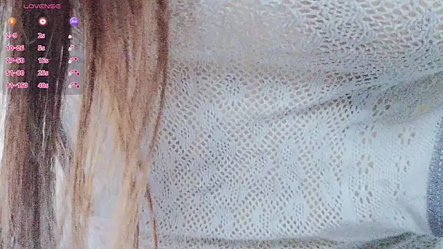 新人主播第一次来这种平台 果果有点害羞 168. 50公斤 希望哥哥多陪陪我 调教一下 大尺度尽在C2C pvt。