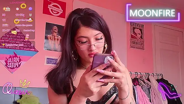 moonfiredancer webcam