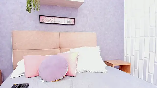 aprilbom (F young) - Hit the face with your penis