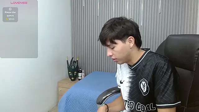 stiwentwink (M twink) - show cum public