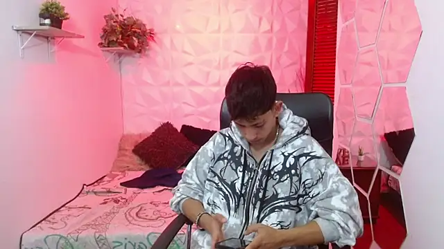 kei_23 (M twink) - 🎉Flex flex flex muscles🎉