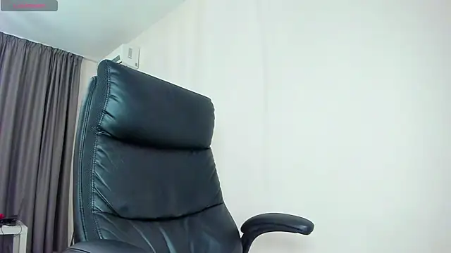 findom_guy (M young) - hard cock