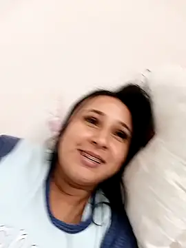 Juanamd1's Stripchat show and profile