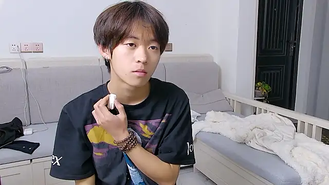 buding-001's live cam