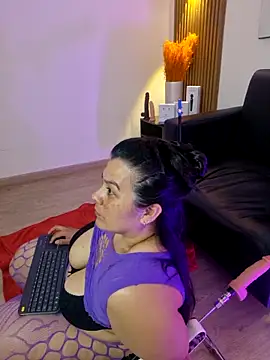 Webcam Model (martina_foxy_)  is live.Free join now!