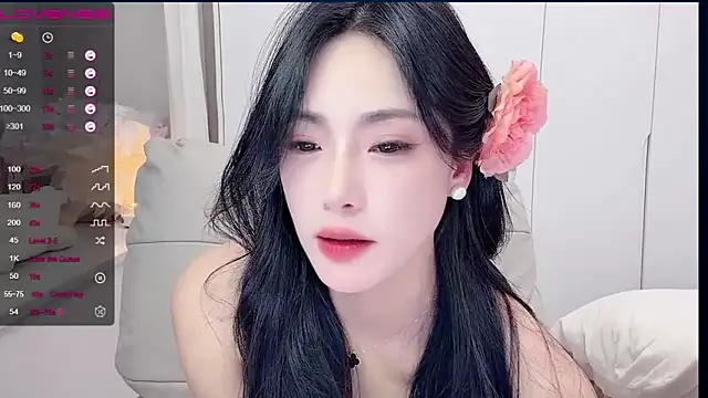 uuxiaocai's Stripchat show and profile