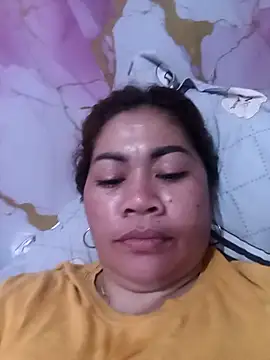 Webcam Model (SweetChubbyMommy_02)  is live.Free join now!