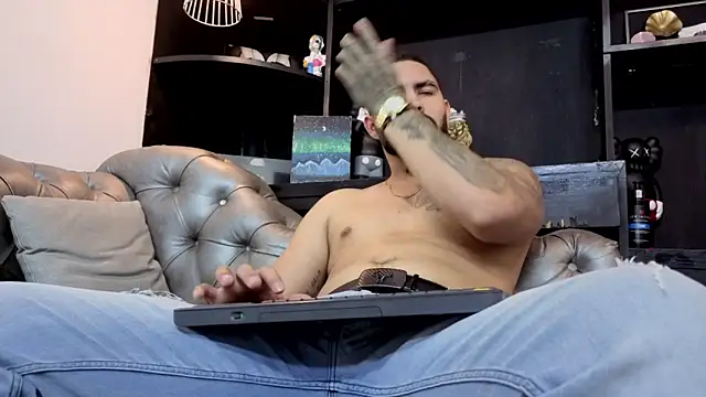 matteosantos live sex cam