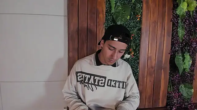 andy_joy_ (M young) - dance