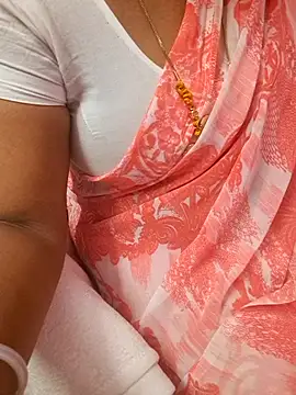 tamil_ammani (F milf) - Boobs show😜😜😝🥰🔥🔥🔥