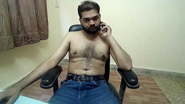 kinky_kumarr (Ask my age) - Hairy ,uncut , smegma, foreskin, daddy,