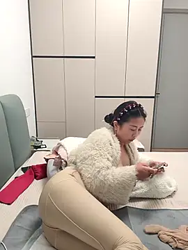 zzdd999 - Zzdd999's free webcam