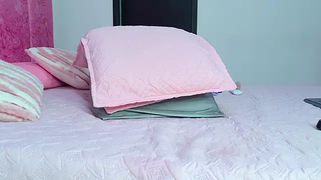 kendal_rossi - Kendal_rossi's free webcam