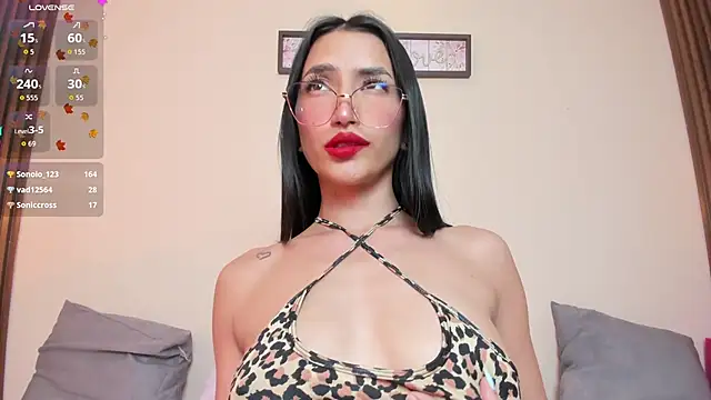 sammyei_ (F young) - Spank that fat ass 🍑