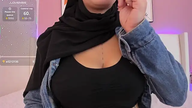 _saandy (F young) - Look at my pussy from below😈🔥