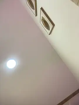 Webcam Model (Mia_222)  is live.Free join now!