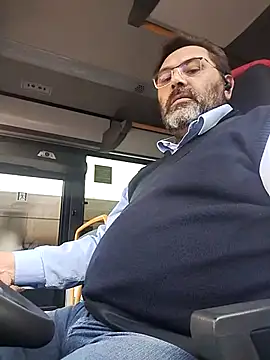 necroforo (M mature) - Senza masturbarmi e venire fino al goal