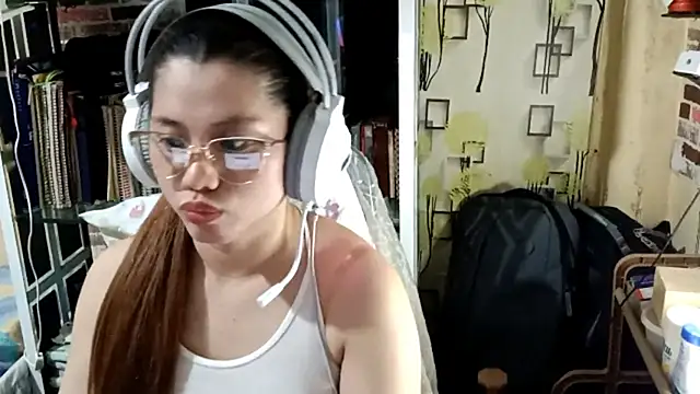 tenniereichow - TennieReichow's free webcam - UK Sex Cams