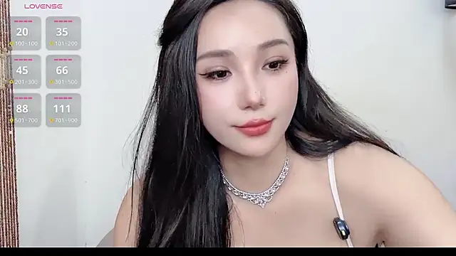 美女Janaya-88在线直播