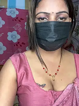 CUTI-NAINA live sex cam