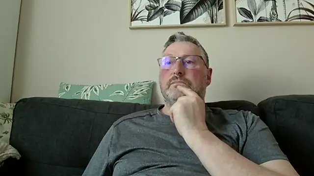 doudou310 (Ask my age) - see my dick