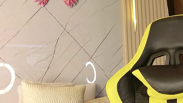 lilith_ink99 - Lilith_Ink99's free webcam