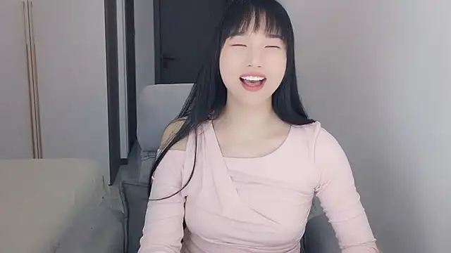 lisa-3333 - Lisa-3333's free webcam