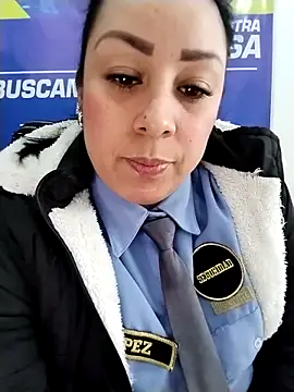 cristal__11 - CRISTAL__11's free webcam