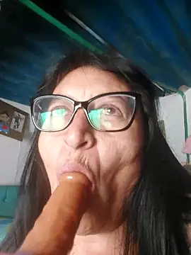 clarita_01 - Clarita_01's free webcam - UK Sex Cams