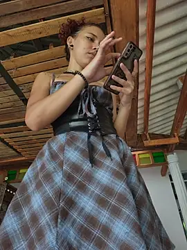 isabella_stark (F young) - Ride dildo 🍆🤠 NAKED in the pool 💦