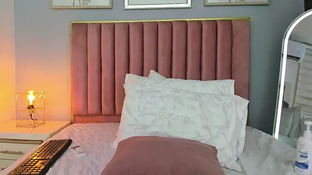 marianascott_ - MarianaScott_'s free webcam - UK Sex Cams