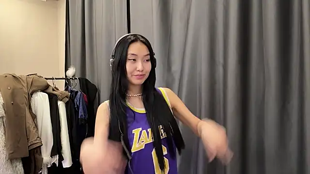 sinagervasi - SinaGervasi's free webcam - UK Sex Cams