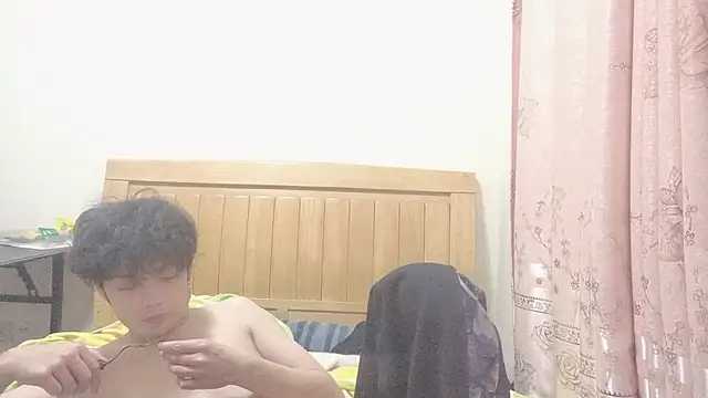 xiatianjun - Xiatianjun's free webcam - UK Sex Cams