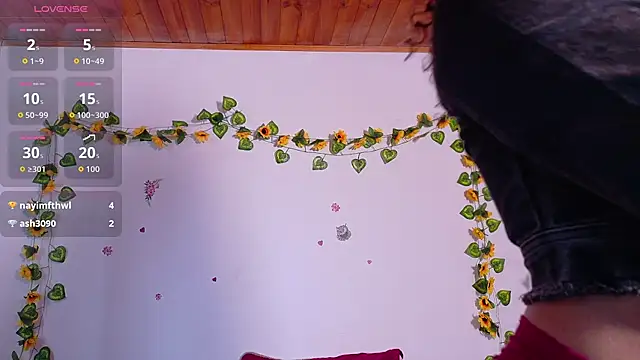 emiily_curly - Emiily_curly's free webcam - UK Sex Cams