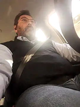 necroforo (M mature) - Senza masturbarmi e venire fino al goal