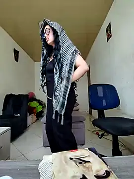 Webcam Model (MARILYNRICHTER)  is live.Free join now!