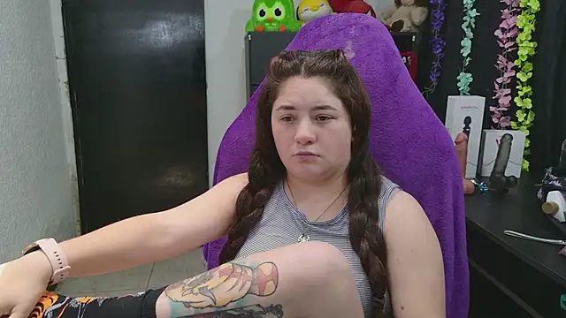 ann_bronw - Ann_bronw's free webcam