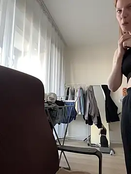 MaryHiggins live sex cam