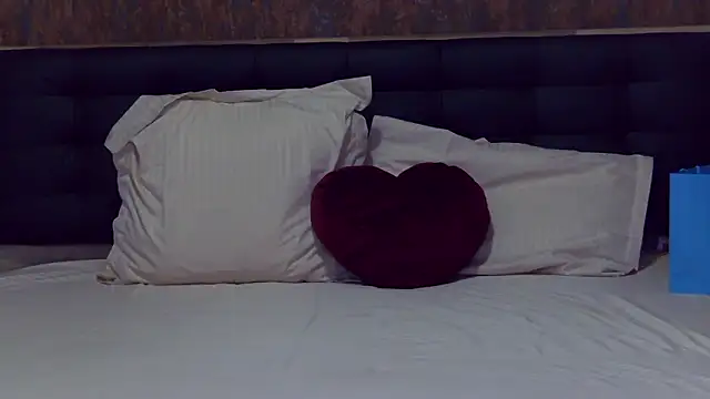 silviapastori - SilviaPastori's free webcam - UK Sex Cams