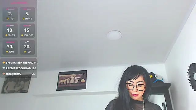 vicky_hotmilf - Vicky_hotmilf's free webcam