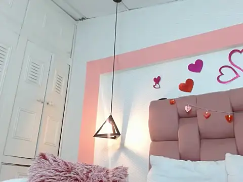 keilafoxx18 - Keilafoxx18's free webcam